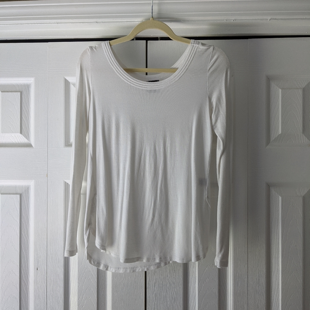 Long sleeve t-shirt